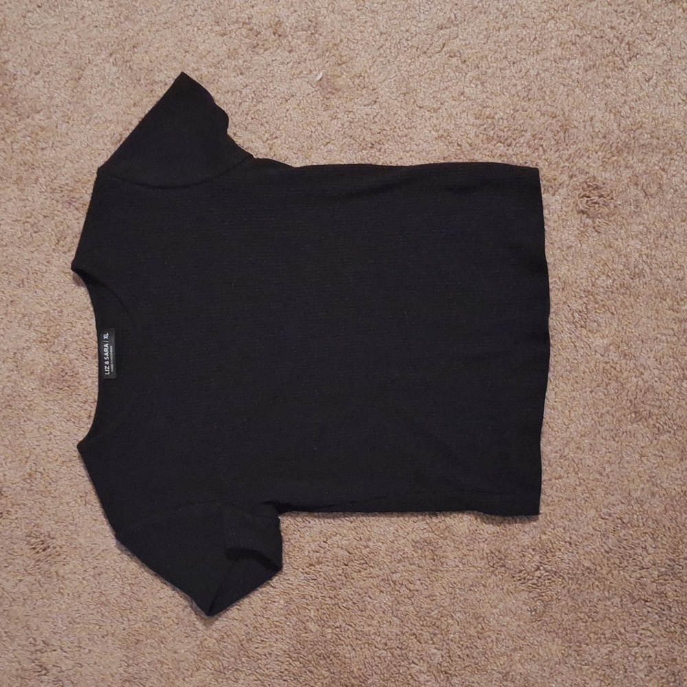 Black ribbed shirt